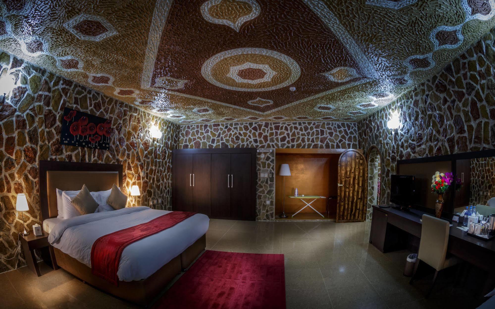 Mahadha Hotel Wādiyayn Exteriör bild